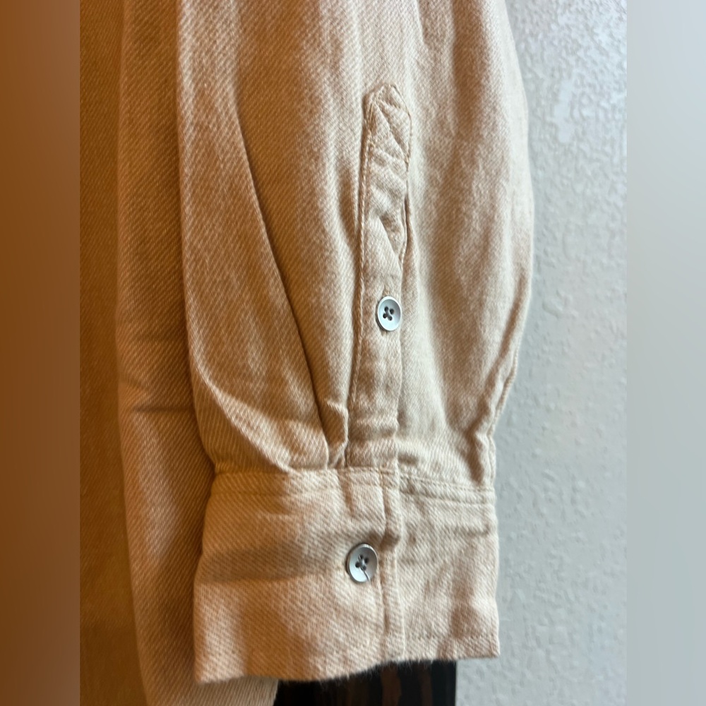 Aerie Anytime Fave Twill Shirt- New with tags- beige- size large - Picture 3 of 6